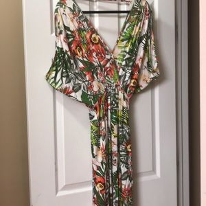 Floral maxi dress green and orange sz small ardenB